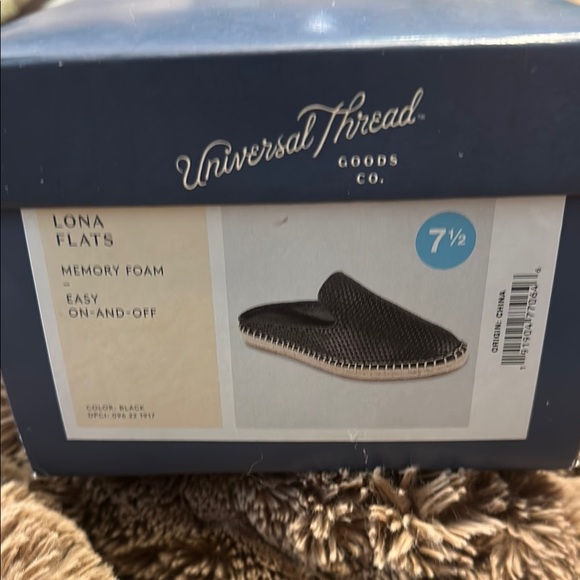 Universal Thread-Black Woven Slip-On Shoes size 7.5 - Picture 7 of 7